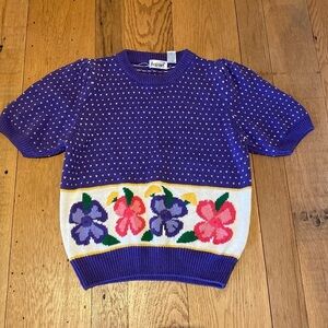 That’s Me! VTG Short Puff Sleeve Crew Neck Floral Easter Spring Sweater SMALL